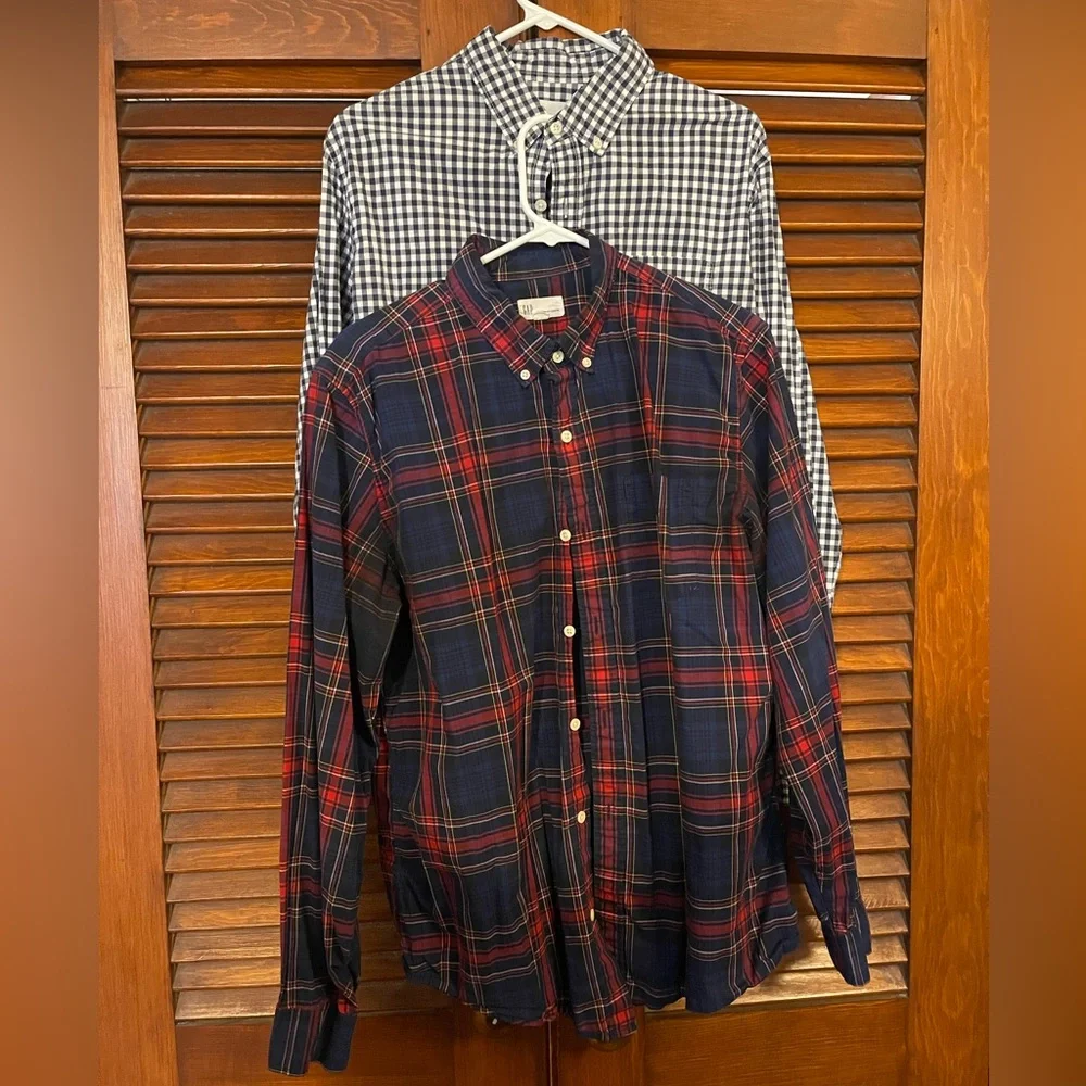 Two GAP Button Downs - Picture 2 of 4